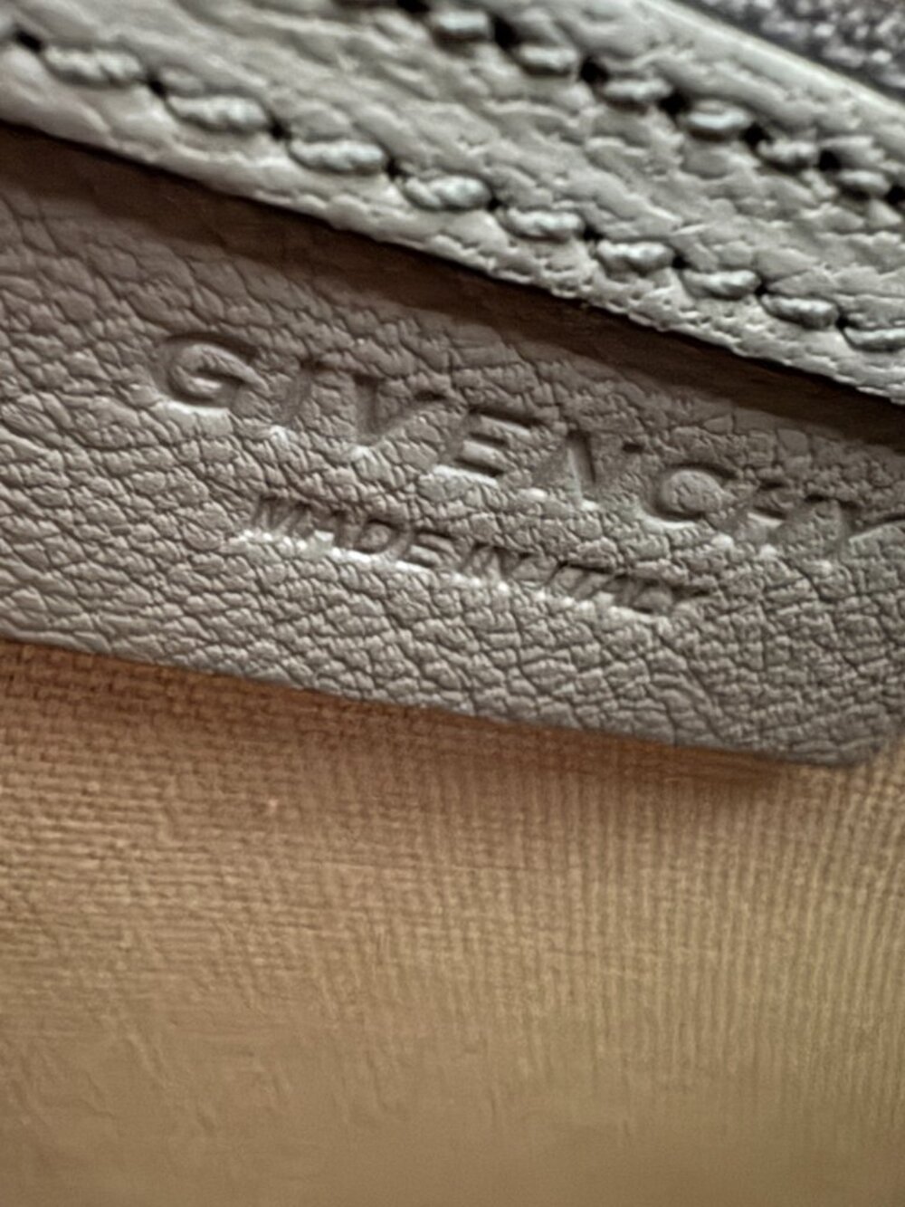 Givenchy Antigona Women's Hand Bag - Picture 7 of 16